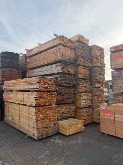 Picture of CLS Balken Lotkeuze F88 45x160  lengte 3m 51 stuks